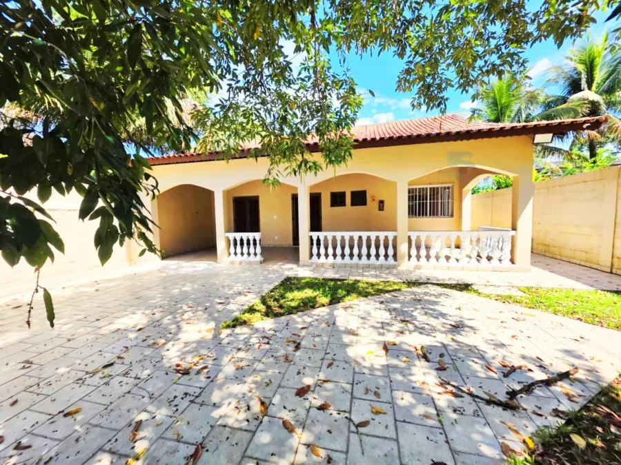 Imagem Imóvel à Venda: Casa com 4 Dormitórios e 480m² no Coração de Maitinga - Bertioga, SP