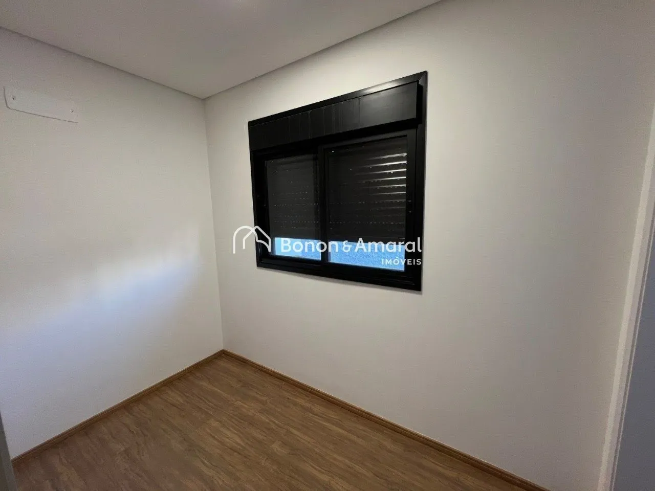 Imagem Casa triplex em condomínio com 3 suítes, automação, aquecimento solar, 168 m² no Chácaras Primavera