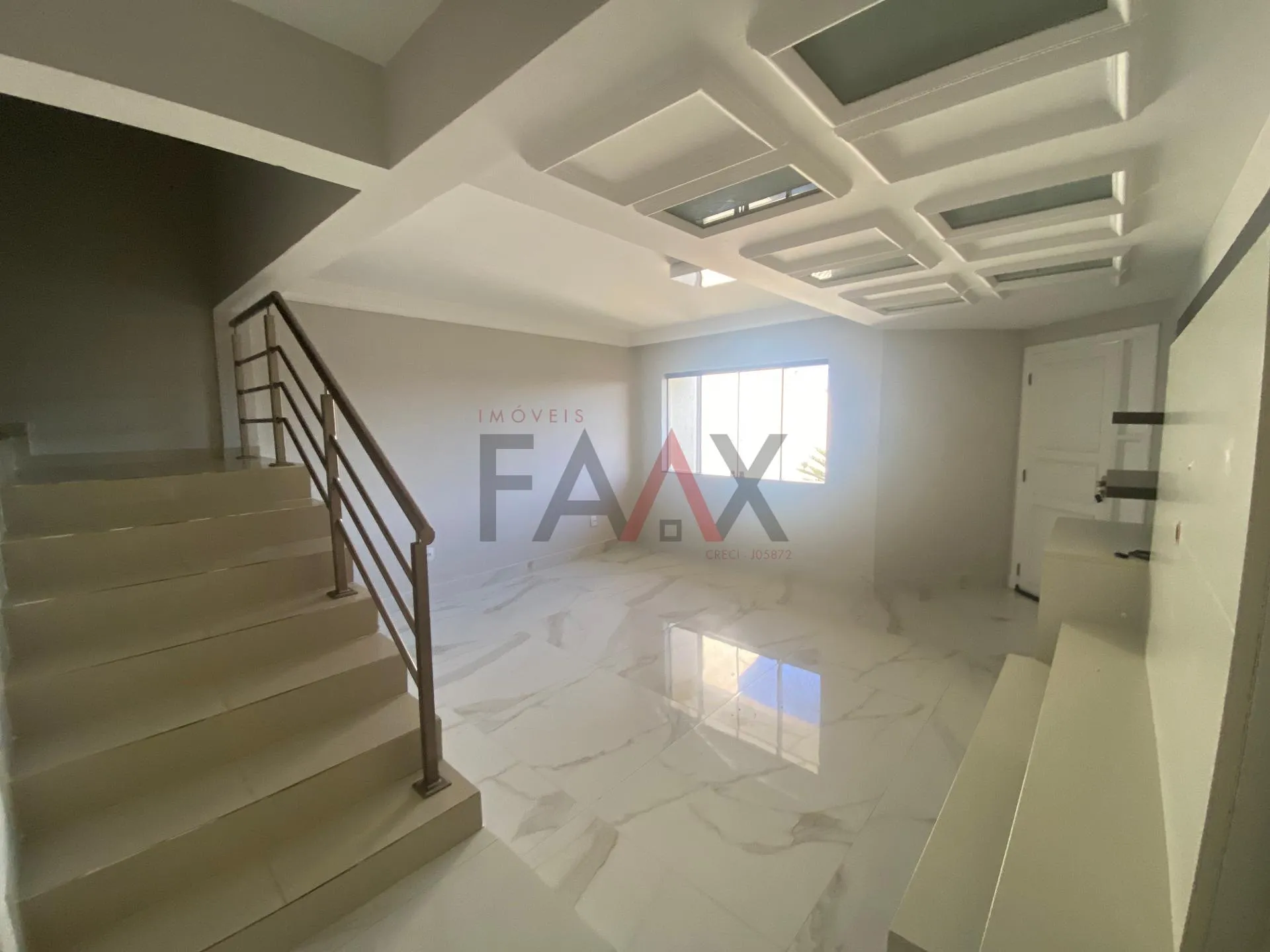 Imagem Sobrado com 4 dormitórios para locação,168.55 m², Alto da XV, GUARAPUAVA - PR