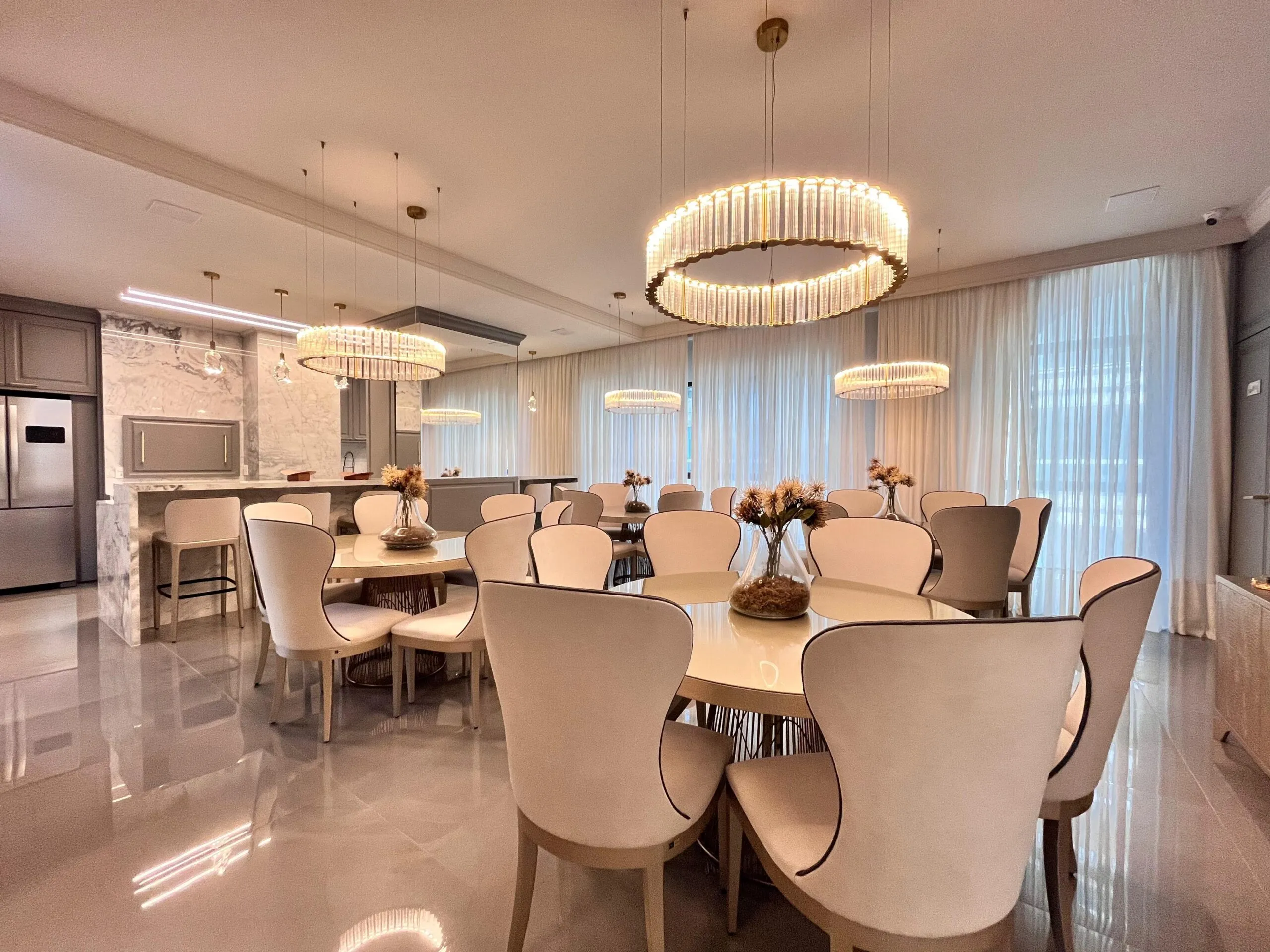 Imagem Apartamento com vista para o mar à venda com 135m2 por R$ 2.150.000,00