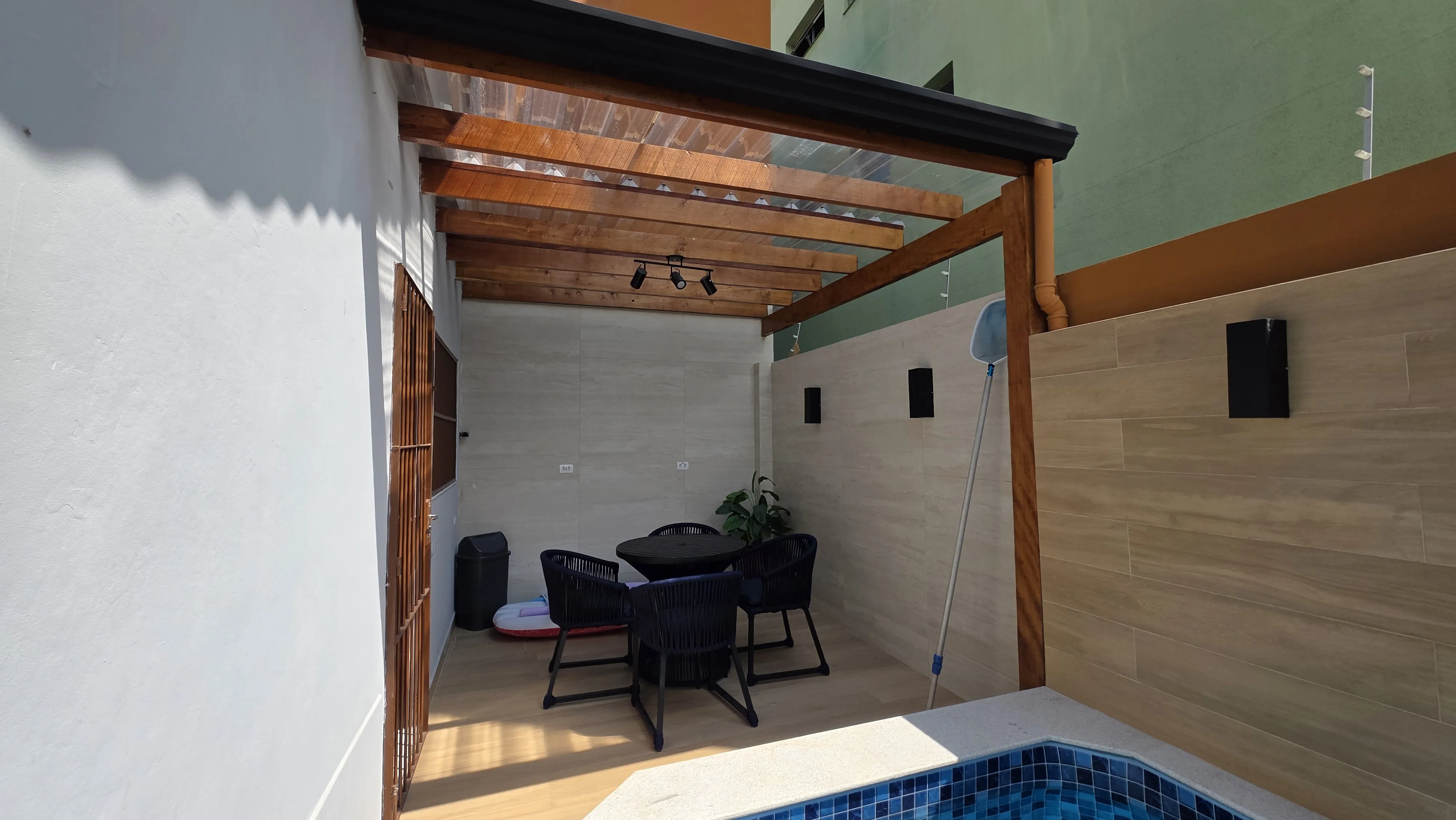 Imagem Excelente Casa Geminada na Praia Grande - Litoral Sul