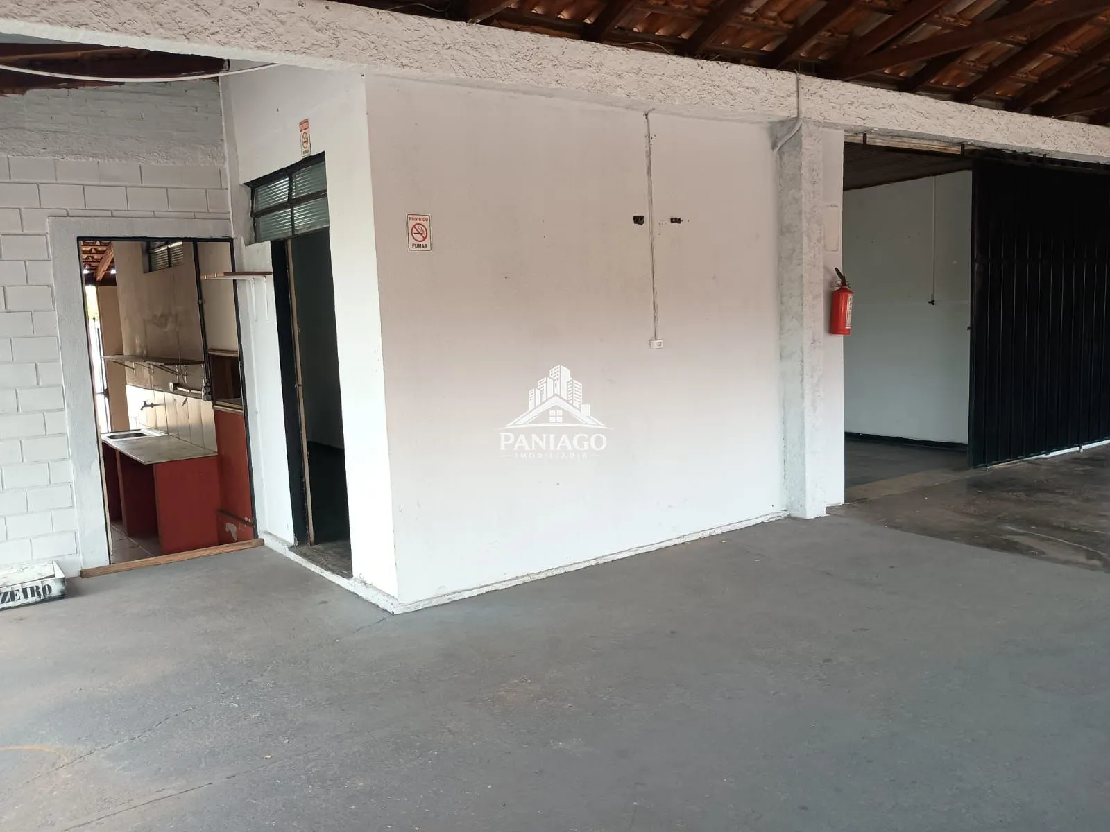Imagem CASA COMERCIAL À VENDA NO BAIRRO COSTA VERDE