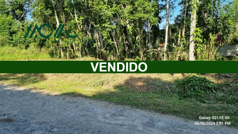Foto do imóvel Terreno de 432m² à Venda em Itapoá/SC Localização Privilegiada no Balneário Itamar