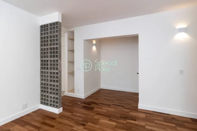 Imagem 176,05 m² de área útil 1Vaga de garagem 3 Dormitórios sendo 1 suíte Banheiro Social Lavabo Sala...