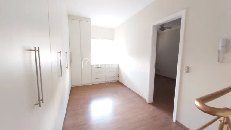 Imagem Cobertura duplex com excelente espaço e conforto, living para 2 ótimos ambientes, com muita ilumin...