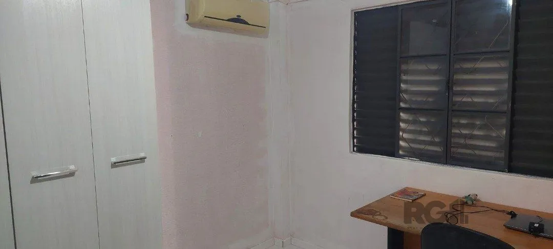 Imagem CASA COM EXTENSO PÁTIO NO CAMAQUÃ