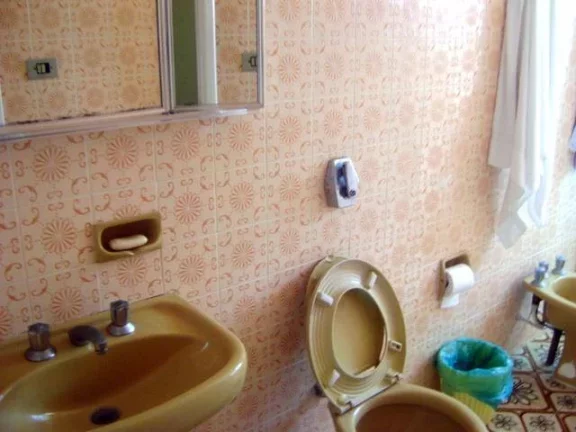 Imagem CASA FRENTE PARA O MAR - EM 5 LOTES