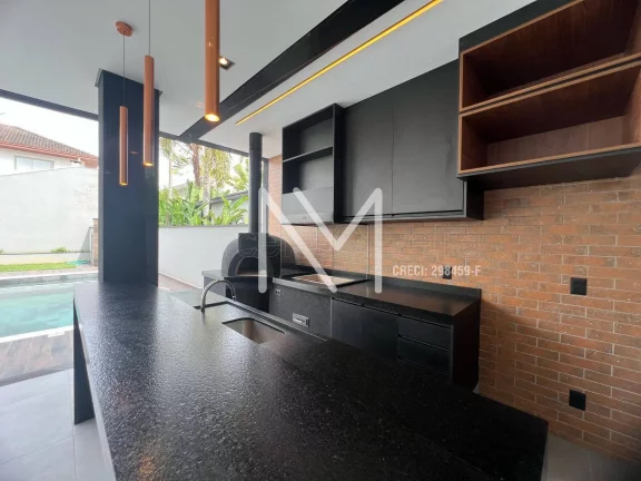 Imagem Casa Alto Padrão para venda 4 Suítes 1 Master 367m² - Bairro Urbanova