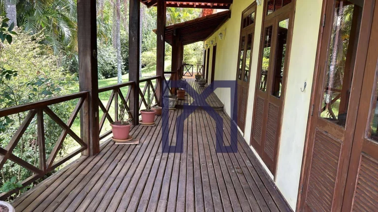 Imagem Sítio com 5 suítes à venda, 6,05 Hec por R$ 2.900.000 - Bairro Barreirinho - Delfim Moreira/MG
