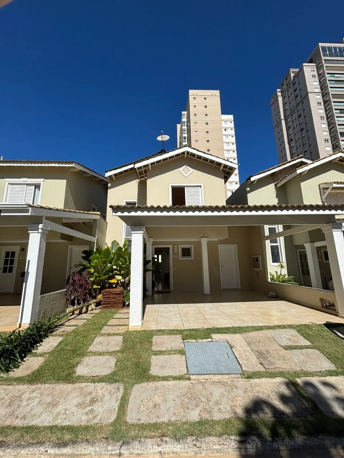 Imagem Casa de alto padrão à venda ou locação no Villa Campolim, Sorocaba, com 3 dormitórios, 1 suíte, 179 m² e 2 vagas no Parque Campolim