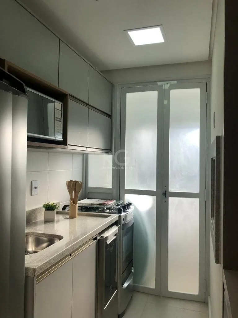Imagem Apartamento 1 dormitório com suíte ,lavabo e vaga próximo ao Hospital Moinhos de Vento