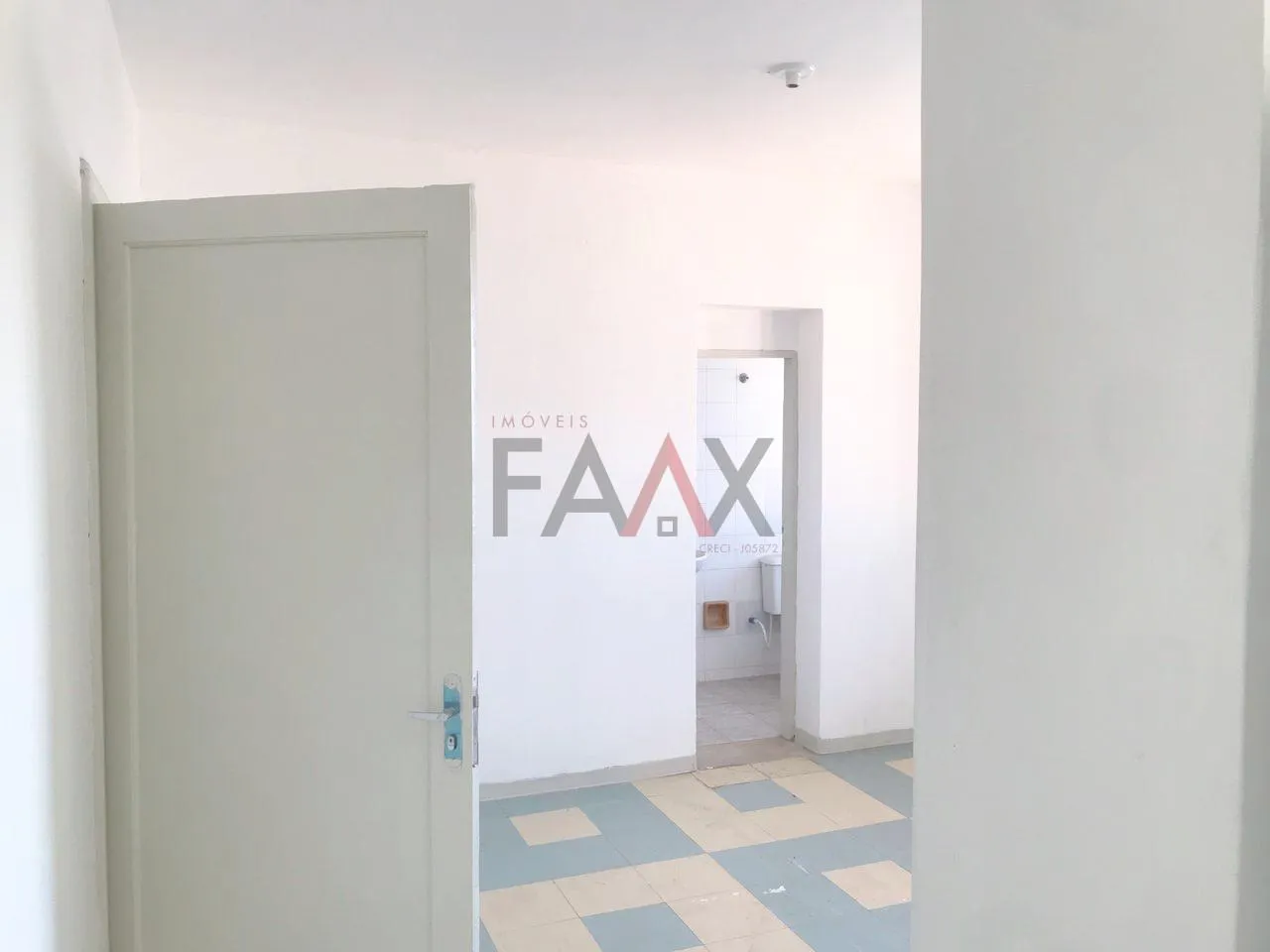 Imagem Sala Comercial com 72 dormitórios,2500.00 m , CENTRO, GUARAPUAVA - PR