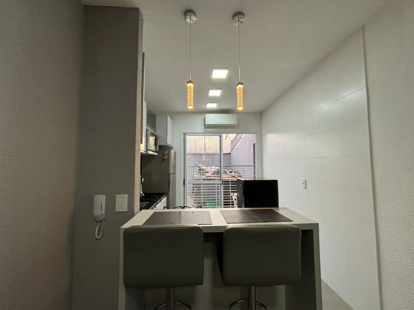 Imagem Casa em condomínio semi-mobiliada!