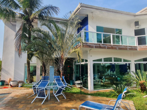 Sobrado com 6 Quartos à Venda, 650 m² em Cibratel - Itanhaém