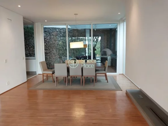 Imagem -Panamby - 433m² de área construída num terreno de 323m - 04 amplas suítes - sendo a principal c...