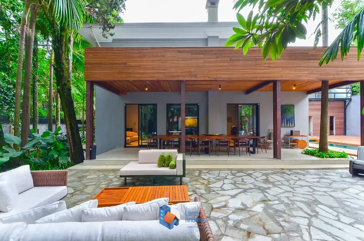 Imagem Casa para venda em Jardim América com 4 quartos, sendo 4 suítes, 1,117m²