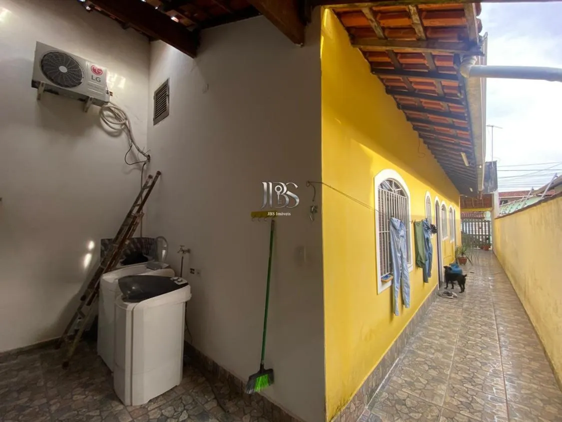 Imagem CASA 2 DORM LADO PISTA E ACEITA FINANCIAMENTO BANCÁRIO NO JARDIM SUARÃO EM ITANHAÉM