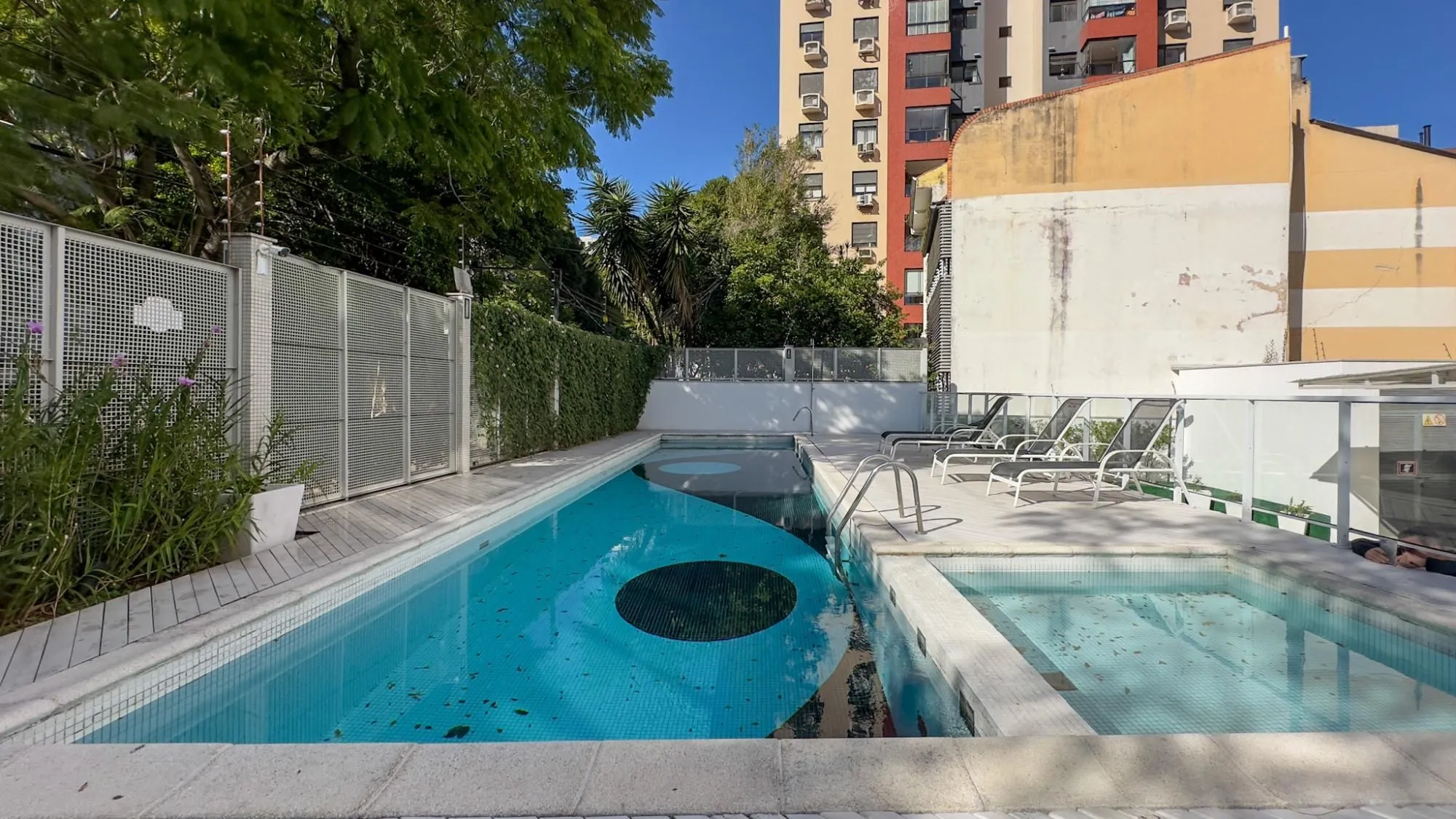 Imagem Apartamento 1 Dormitório com Vaga e Infraestrutura Completa no Rio Branco em Porto Alegre.