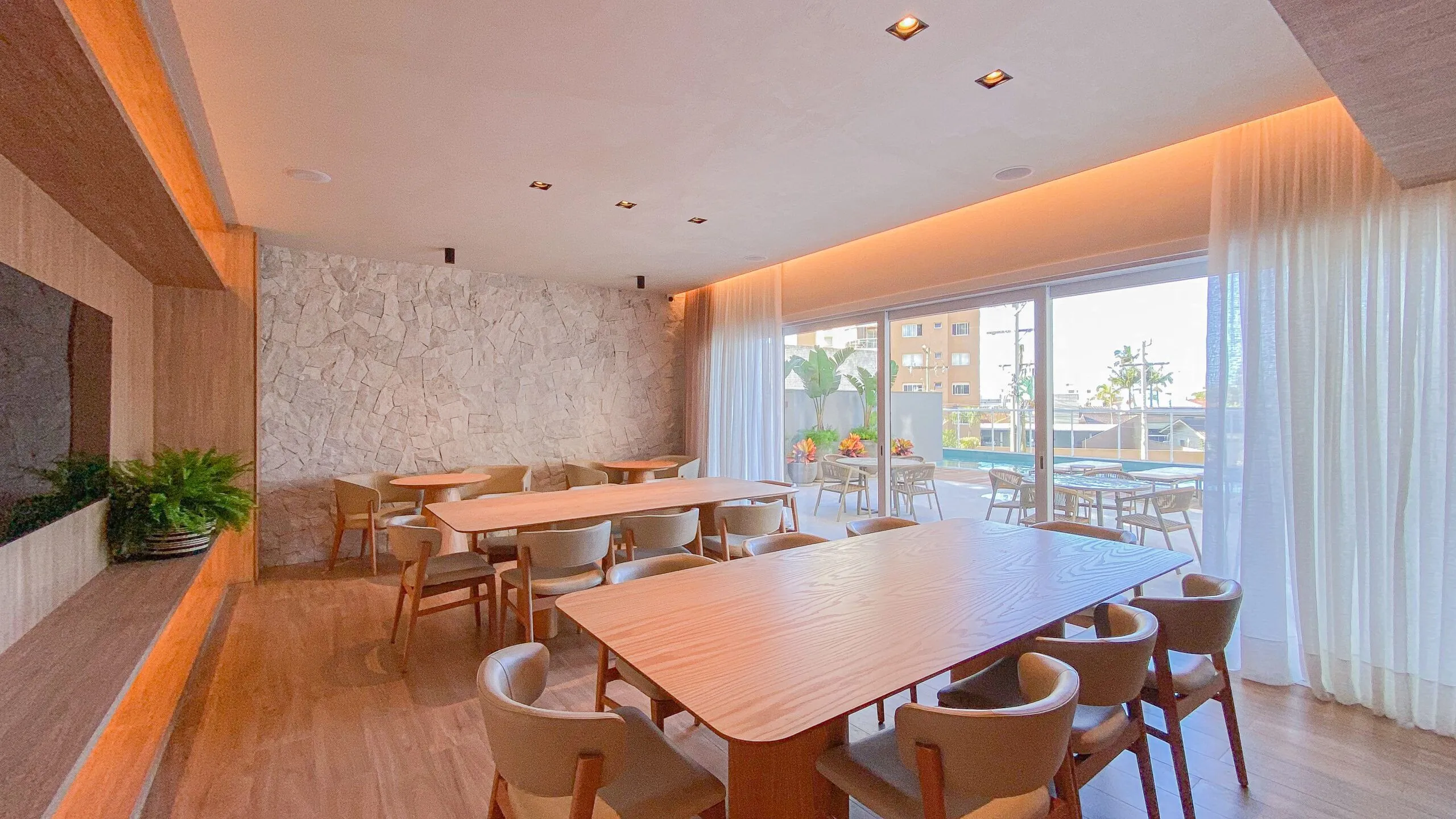 Imagem Apartamento à venda em Torres, Predial, com 2 quartos, 93.9m2