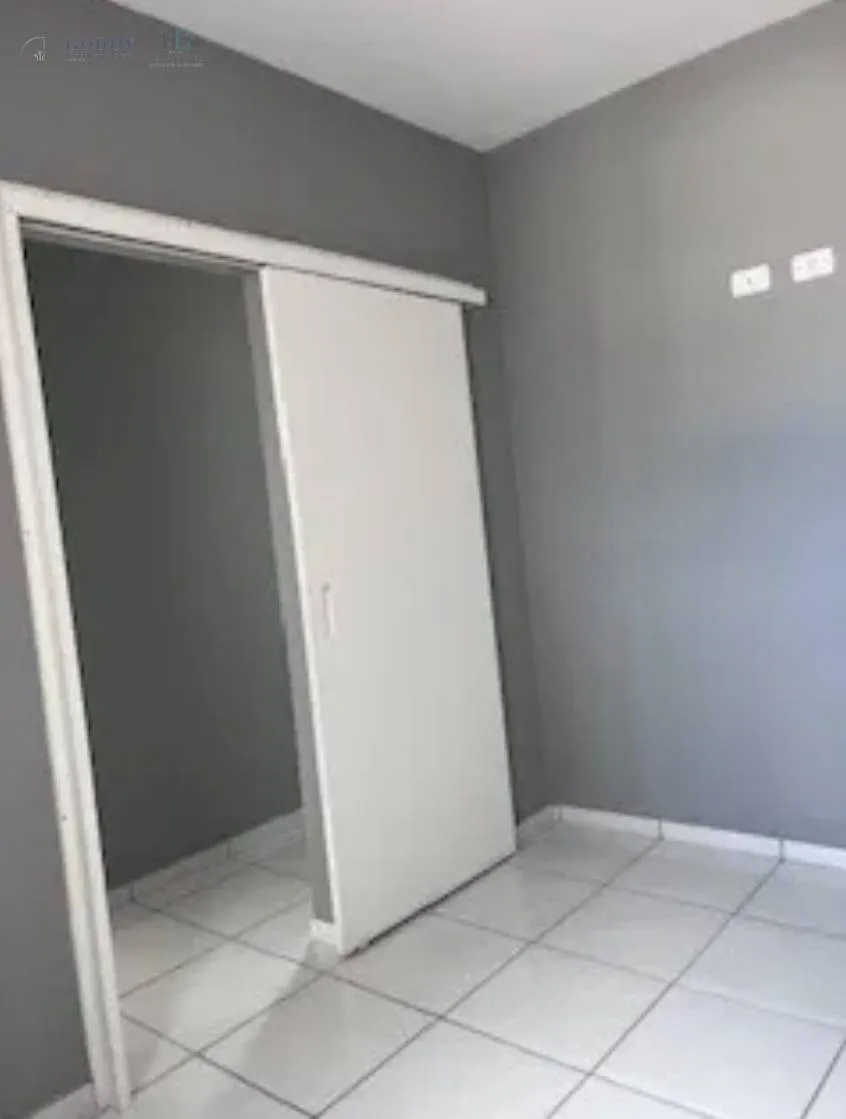 Imagem Sobrado à Venda no Jardim Regina - Pindamonhangaba