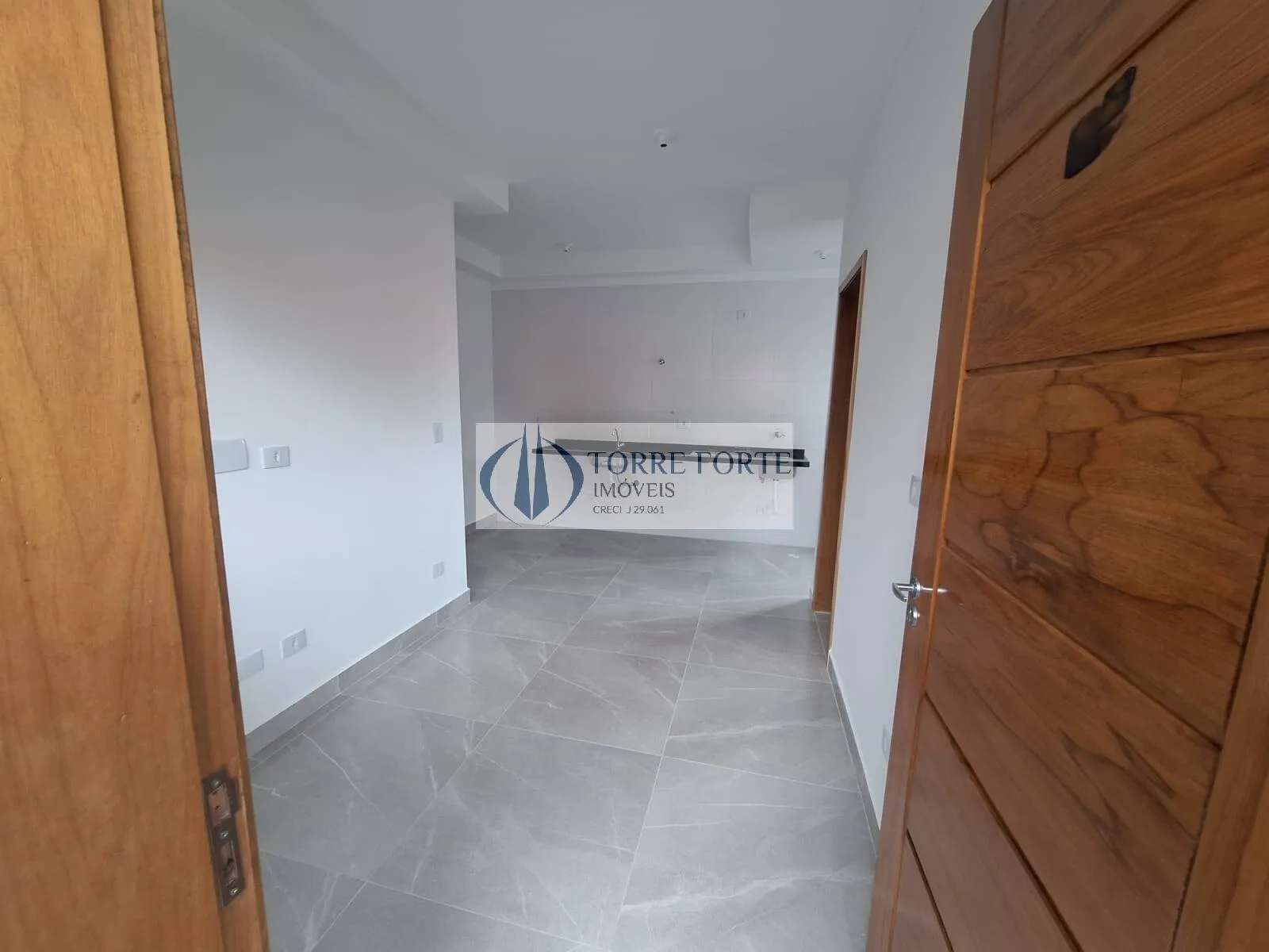 Imagem Lindo Apartamento com 2 dormitórios sem vaga na Penha .