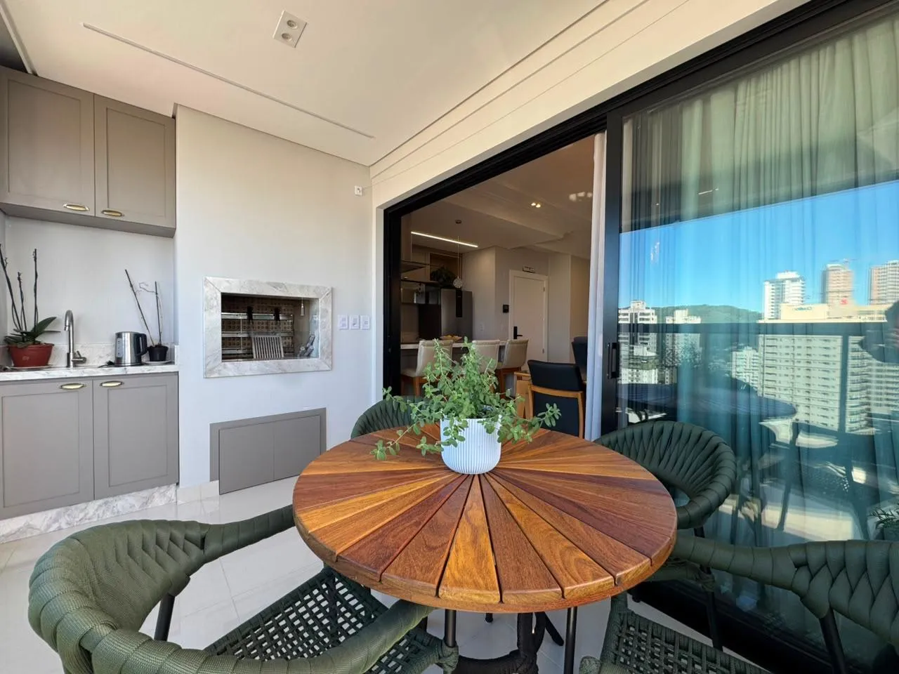 Imagem Apartamento à venda com 92.9m2 por R$ 2.015.000,00