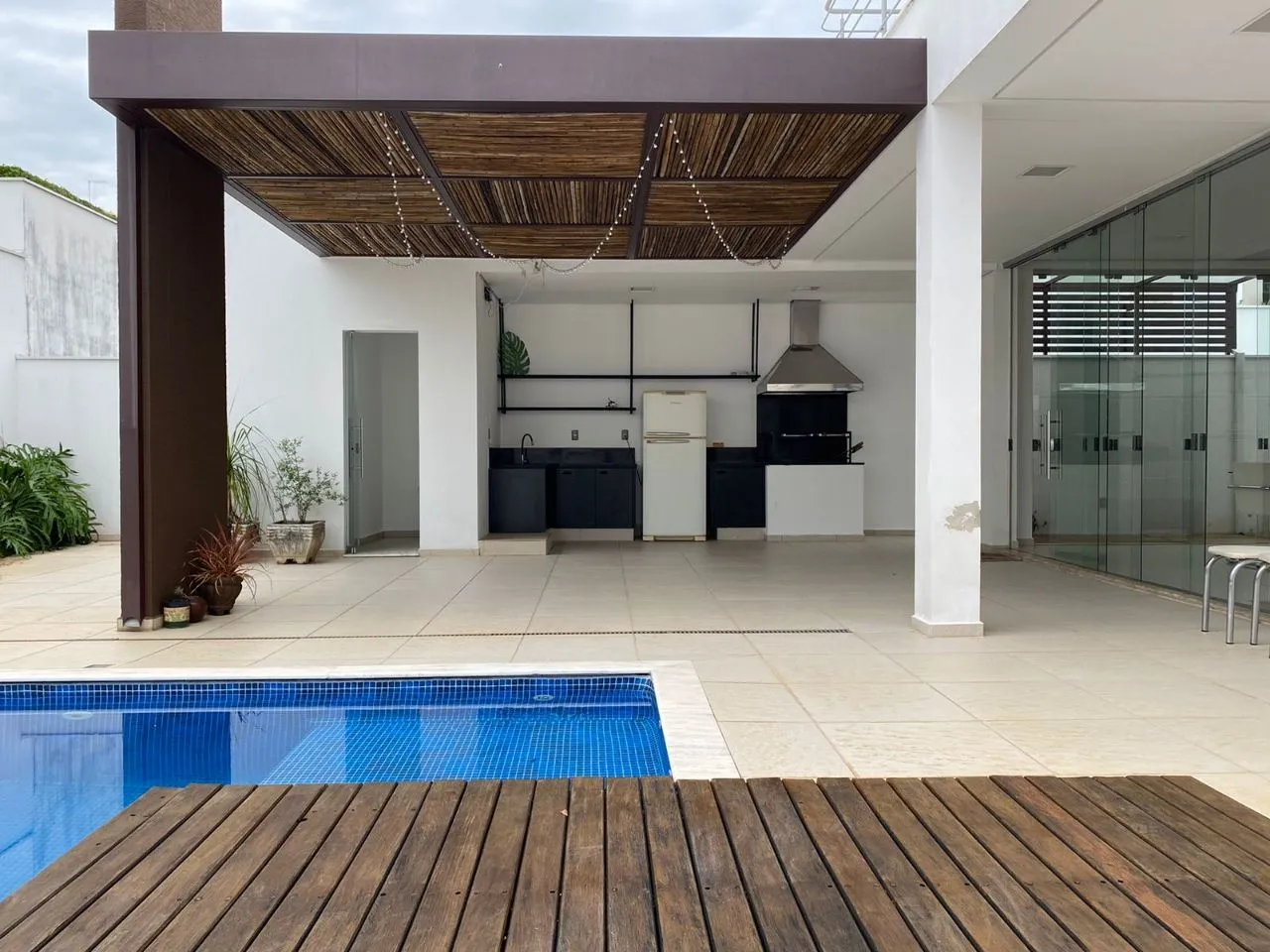 Imagem Casa 360 m² com 3 suítes no Condomínio Mont Blanc- Campolim -Sorocaba