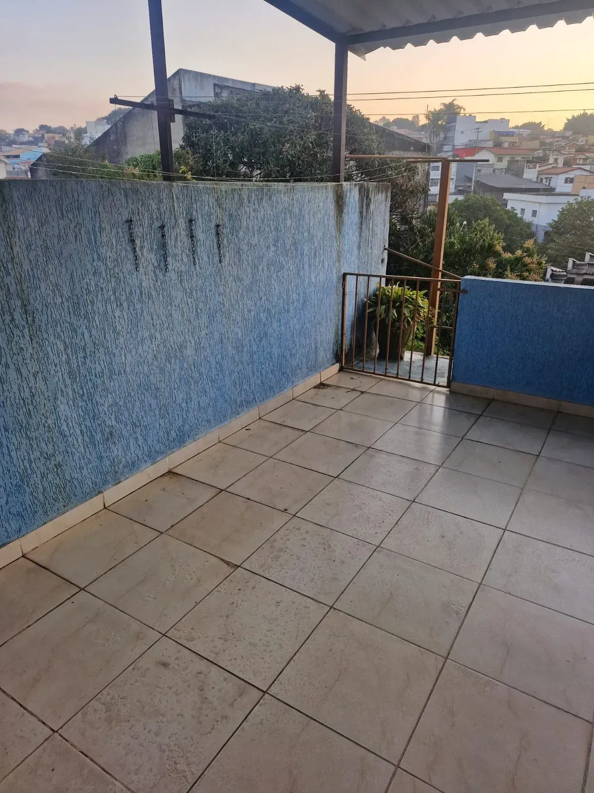 Imagem Casa à venda - Área útil 224 m2 com 3 dormitórios sendo 1 suíte - 2 vagas - Vila Maria Genoveva - Ju