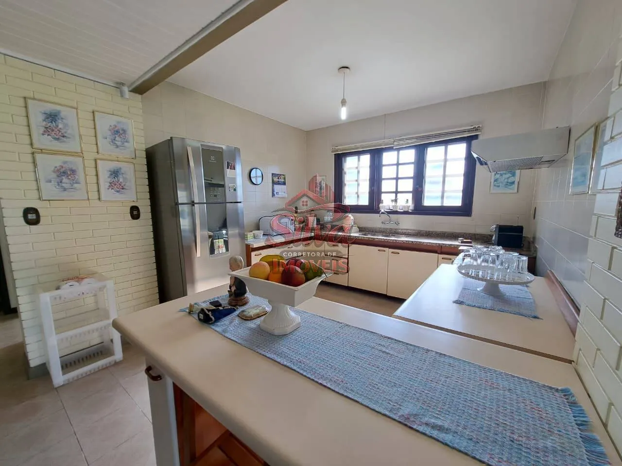 Imagem Casa alto padrão 5 dormitórios com quiosque a 300m do mar
