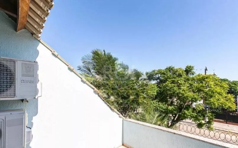 Imagem Casa para Venda - 336m², 4 dormitórios, sendo 1 suites, 2 vagas - Camaquã