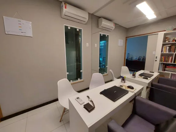 Imagem Casa de rua à venda no bairro Suissa - 2 suítes, 2 vagas de garagem - 165m²