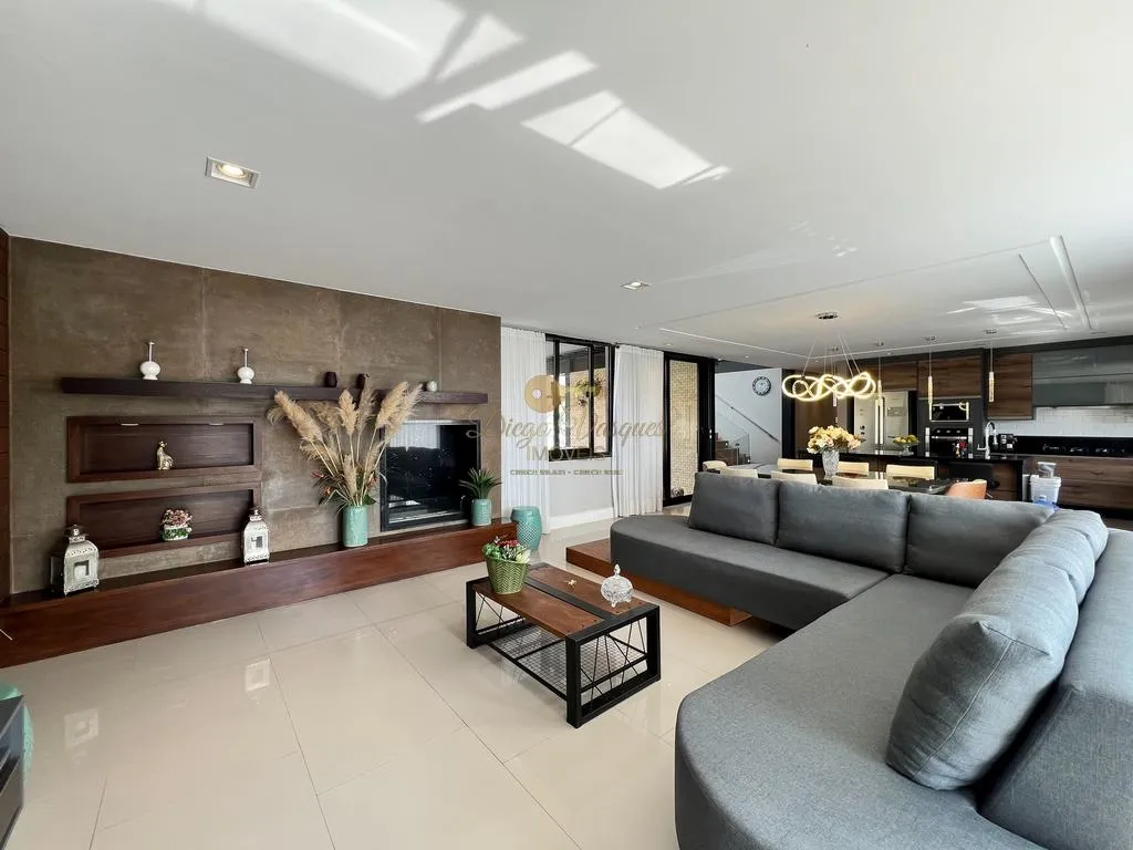 Imagem Casa em Condomínio para Venda em Teresópolis / RJ no bairro Quebra Frascos