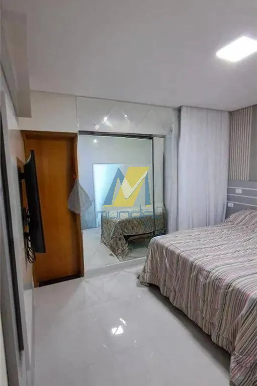 Imagem Casa com Piscina, Área Gourmet e 3 Dormitórios na Vila Camilópolis, SP