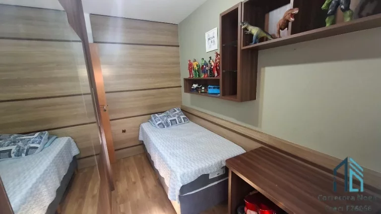 Imagem Sobrado em condomínio, Semi mobiliado 03 quartos c/suíte, closet, no Uberaba em Curitiba PR