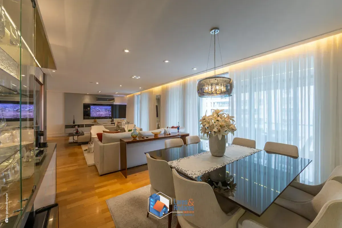 Imagem Apartamento para venda em Campo Belo com 3 quartos, sendo 3 suítes, 233m²