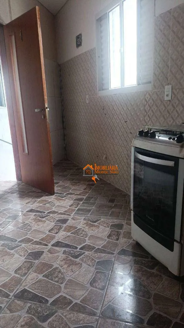 Imagem Kitnet com 1 dormitório para alugar, 25 m² por R$ 1.000,00/mês - Jardim Adriana - Guarulhos/SP