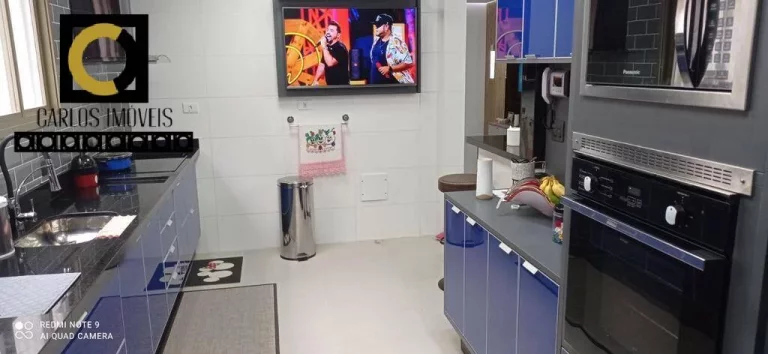 Imagem Maravilhosa casa sobreposta na ponta da praia à venda