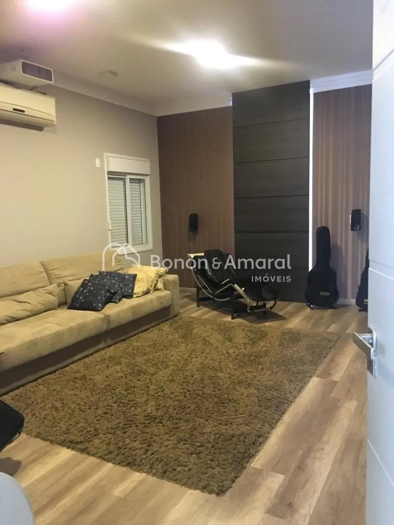 Imagem Casa de condomínio com 520 m² e 4 suítes