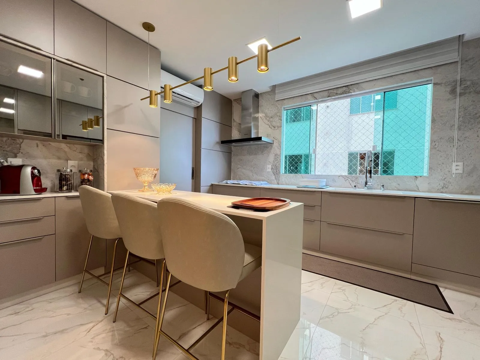 Imagem Apartamento com vista para o mar à venda com 352m2 por R$ 12.600.000,00