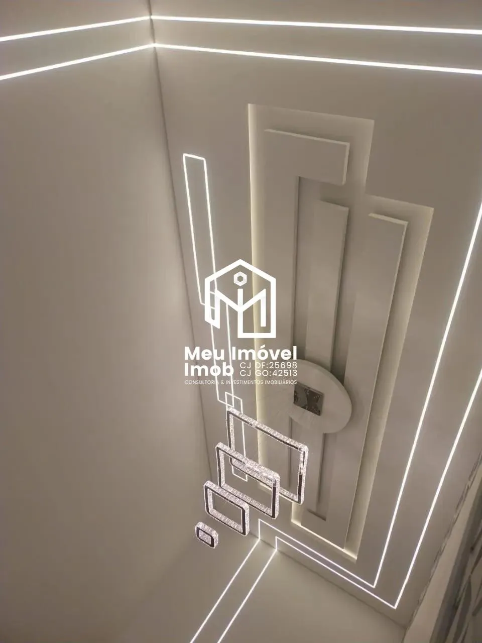 Imagem Casa 3 Quartos 3 Suítes 2 Vagas 450m² Vicente Pires/DF