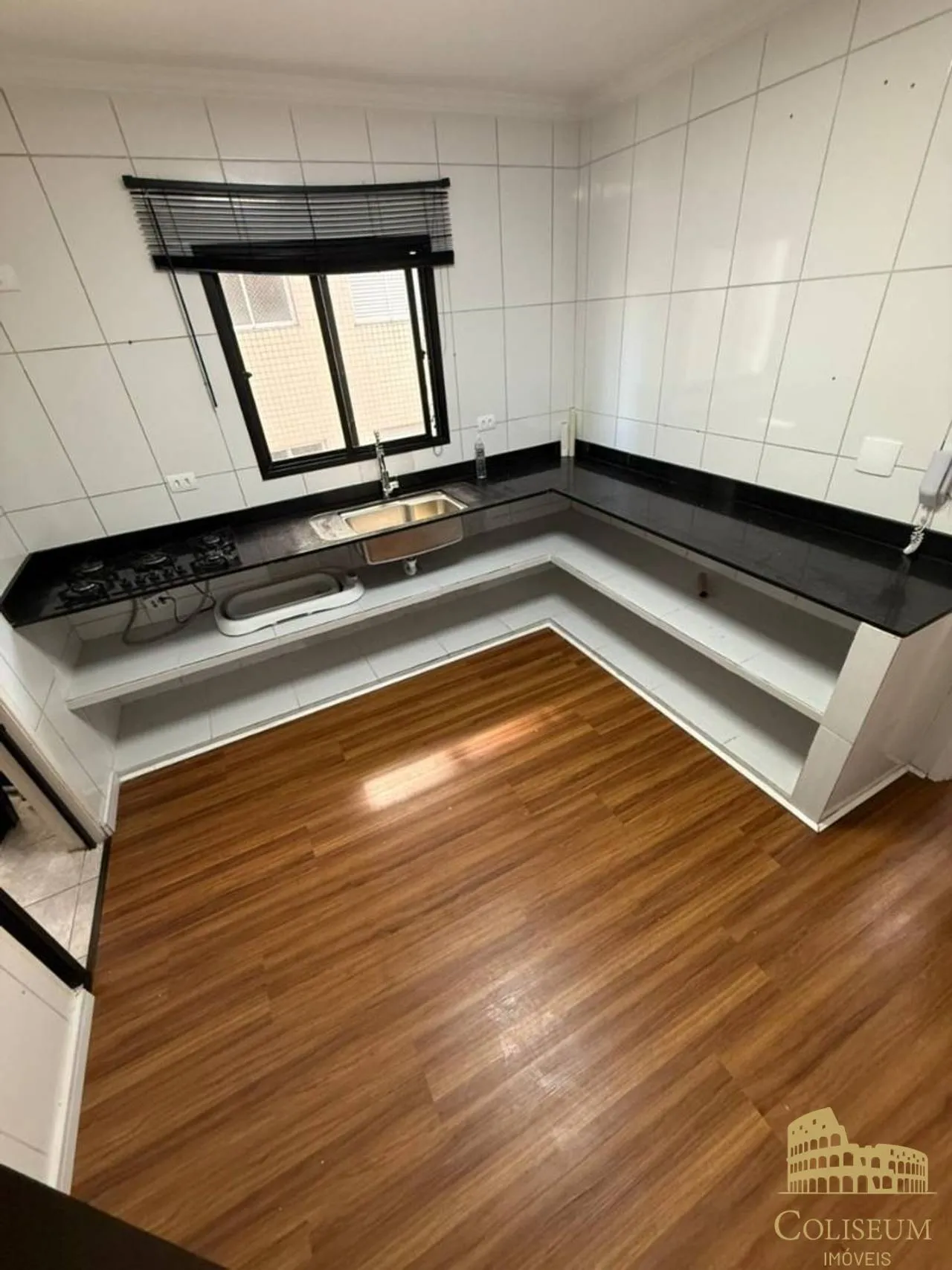 Imagem Apartamento com 1 dormitório à venda, 60 m² por R$ 320.000,00 - Tupi - Praia Grande/SP