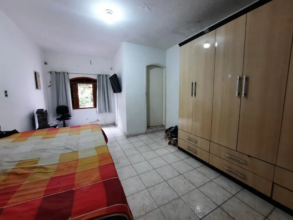 Imagem Casa para locação em Santo André-SP: 3 quartos, 1 suíte, 3 banheiros, 4 vagas de garagem, Jardim Silvana - 100m².