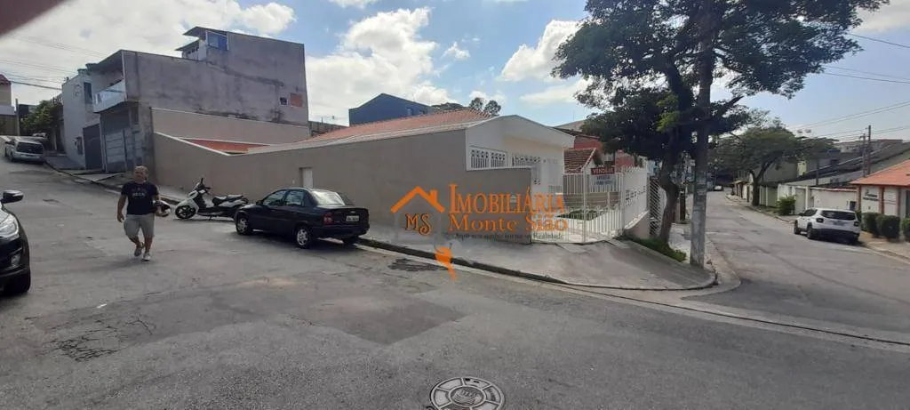 Imagem Casa com 3 dormitórios à venda, 250 m² por R$ 827.000,00 - Vila Maranduba - Guarulhos/SP