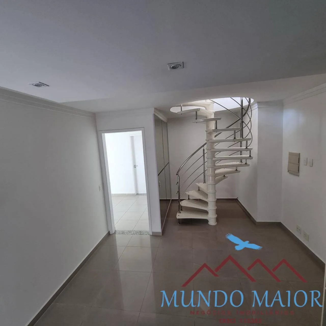Imagem COBERTURA DUPLEX CENTRO -103M2 - 3 DORMITIOS - 2 VAGAS +CLOSET -R$ 700.000