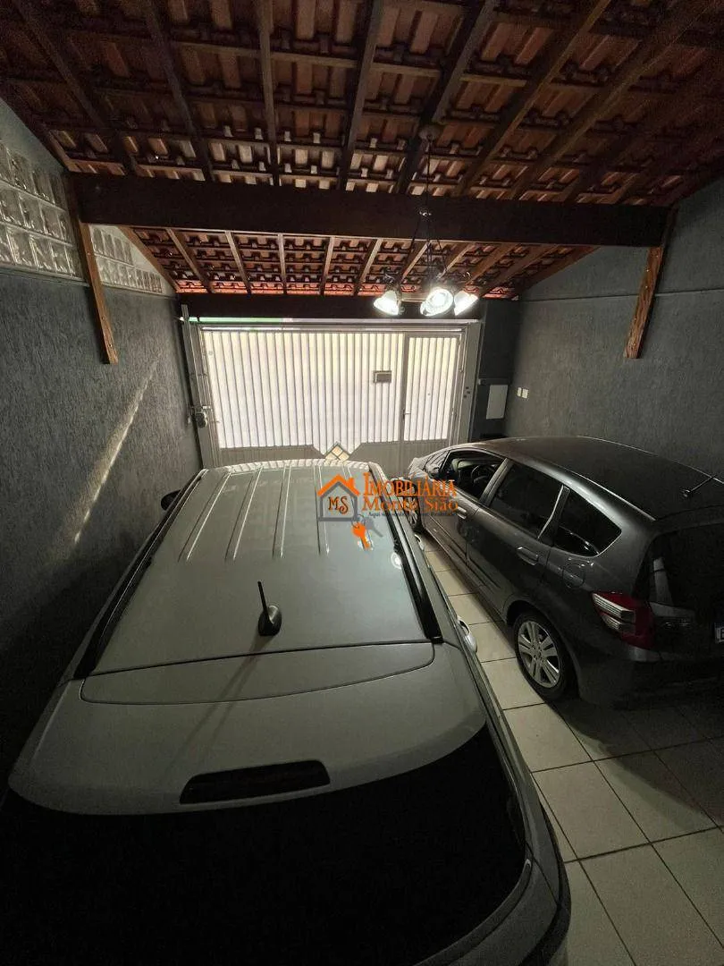 Imagem Casa com 3 dormitórios à venda, 220 m² por R$ 830.000,00 - Jardim Santa Clara - Guarulhos/SP