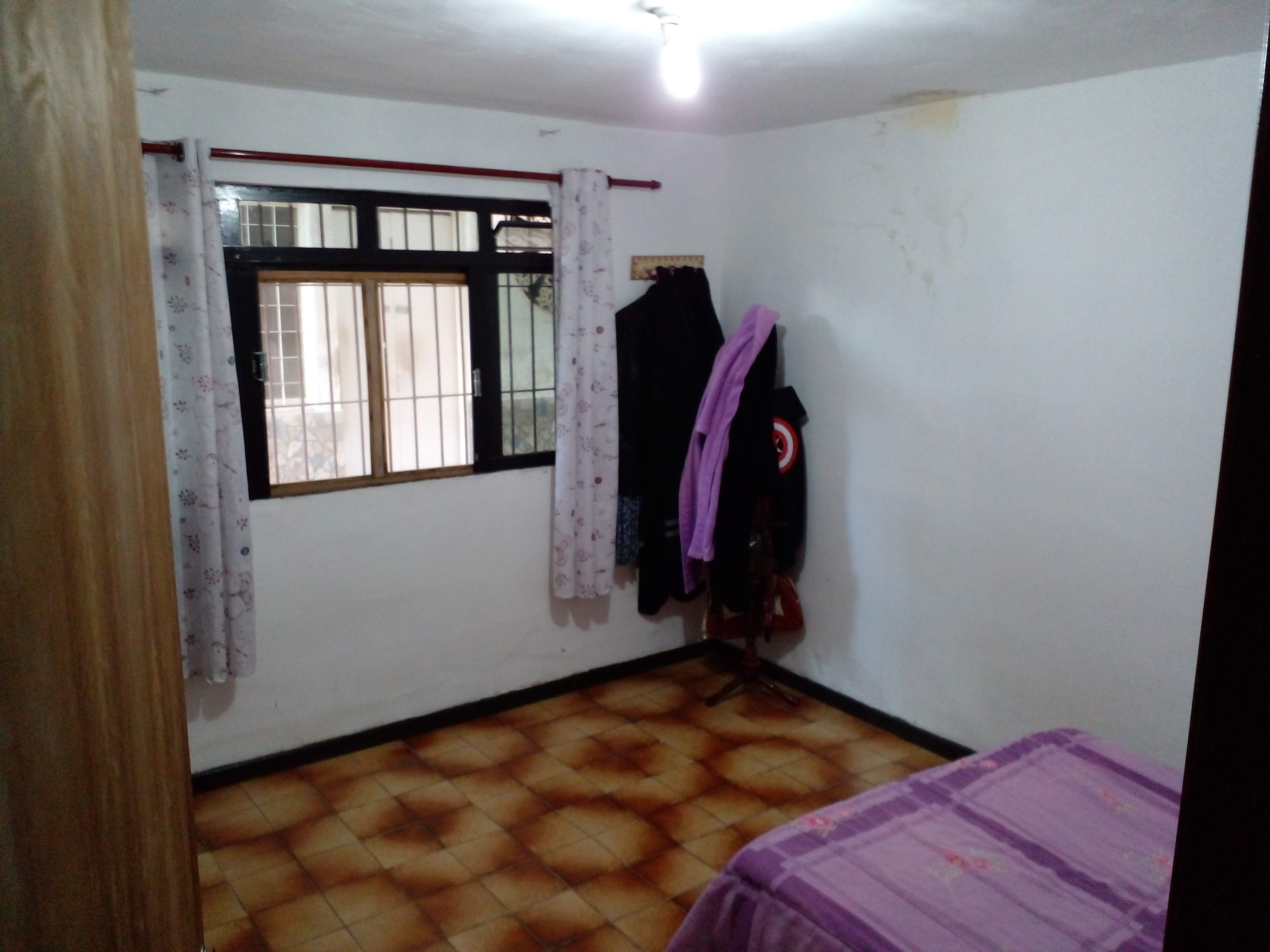 Imagem Casa com 2 Quartos à Venda, 163 m² em Vila Cecília - Mogi das Cruzes