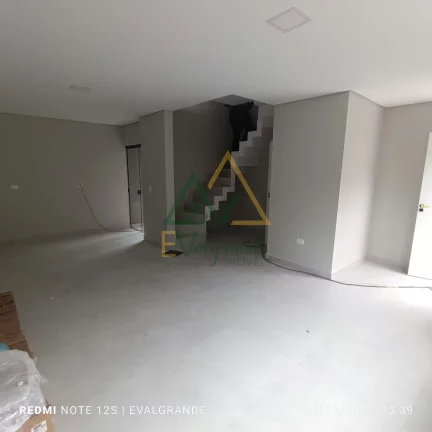 Imagem Sobrado à venda no bairro Alto Boqueirão - Curitiba/PR