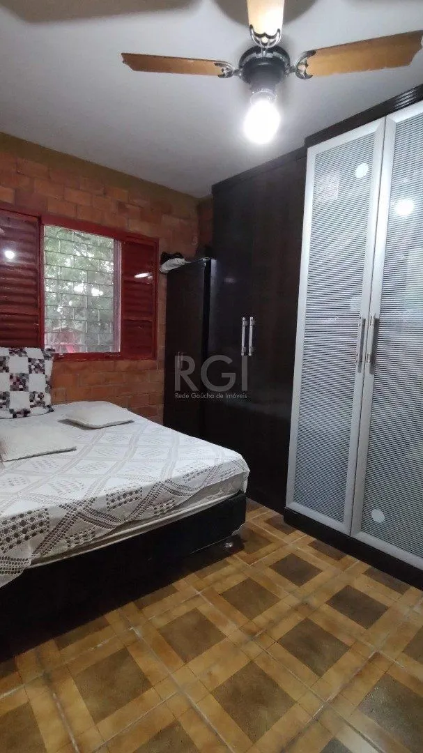 Imagem Sitio à venda no Lami, com 2 casas térreas, com 4 quartos cada uma