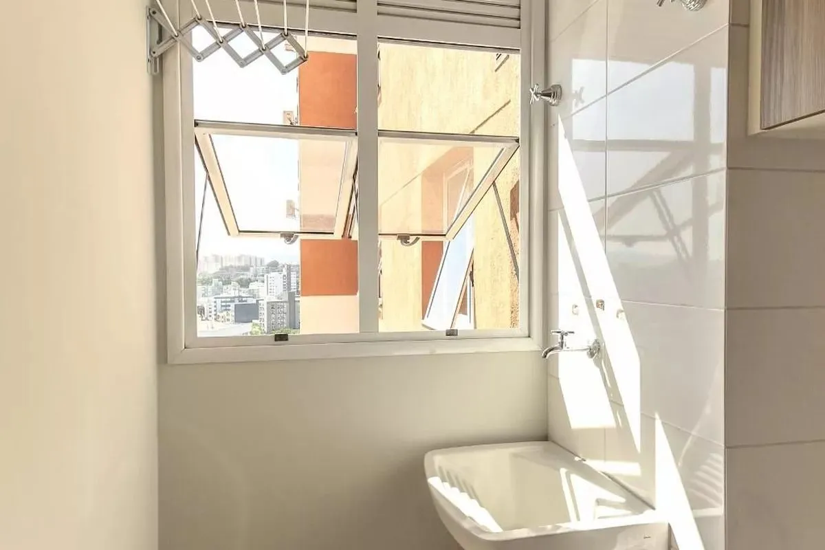 Imagem Apartamento de 01 dormitorio com vaga de garagem na Azenha - Porto alegre.