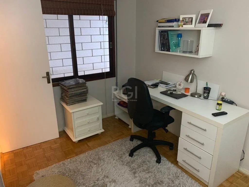 Imagem Casa para Venda - 323m², 4 dormitórios, sendo 2 suites, 3 vagas - Jardim Itu